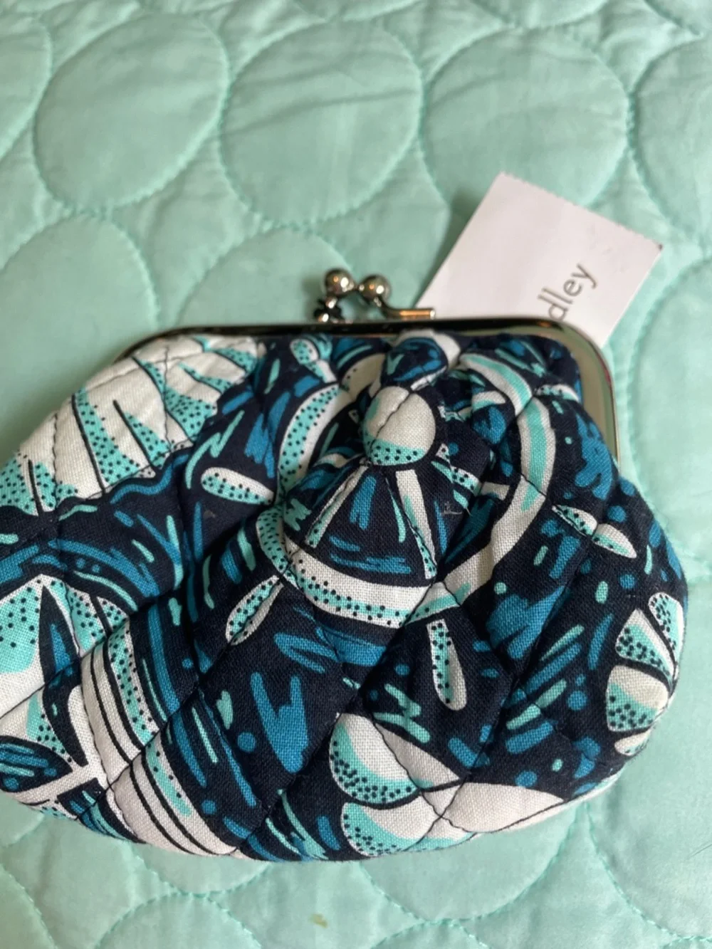Vera Bradley Kisslock Coin Purse with Matching Keychain - Picture 2 of 5